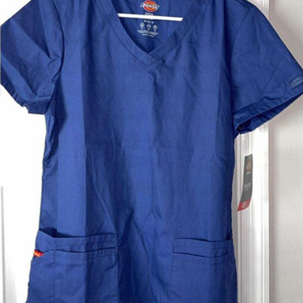 Dickies Modern Classic Scrub Top Women's Medium